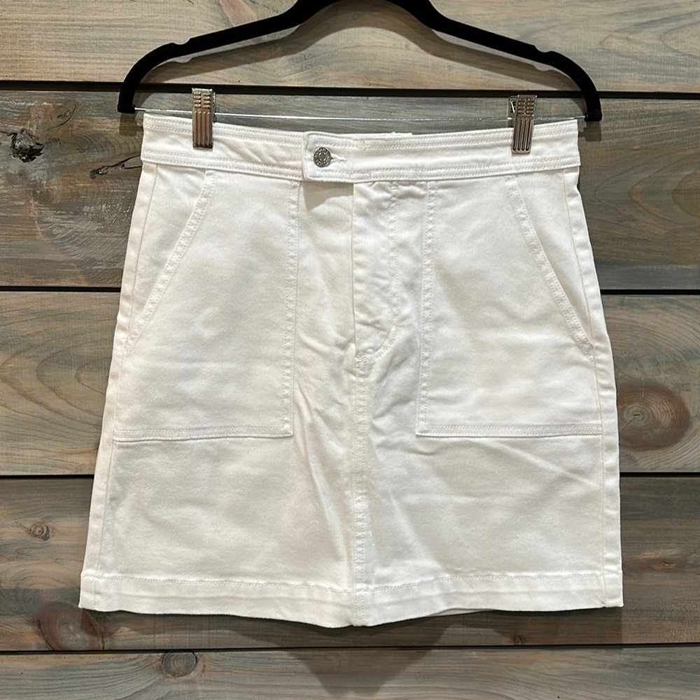 White denim skirt